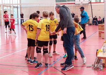 Bild02_Spielauftakt.jpg