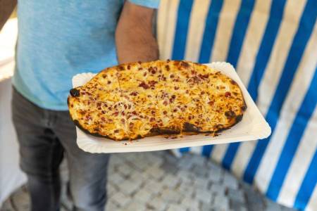Flammkuchen zur Backhaushockete